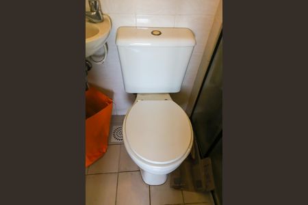 Apartamento à venda com 205m², 3 quartos e 3 vagas Apartamento à venda com 205m², 3 quartos e 3 vagasBanheiro de Serviço