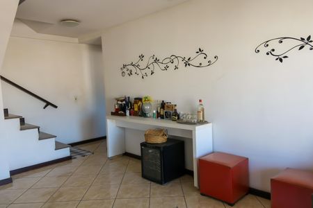 Apartamento à venda com 205m², 3 quartos e 3 vagas Apartamento à venda com 205m², 3 quartos e 3 vagasSala