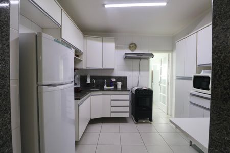 Apartamento para alugar com 90m², 2 quartos e 1 vaga Apartamento para alugar com 90m², 2 quartos e 1 vagaCozinha