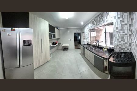 Apartamento à venda com 120m², 3 quartos e 2 vagasCozinha