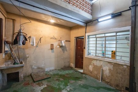 Casa para alugar com 195m², 2 quartos e 2 vagasQuintal