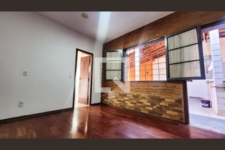 Casa para alugar com 23m², 1 quarto e sem vaga