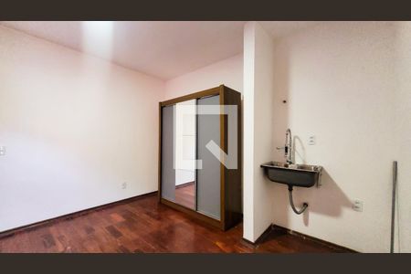 Casa para alugar com 23m², 1 quarto e sem vaga