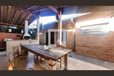 Casa para alugar com 23m², 1 quarto e sem vaga