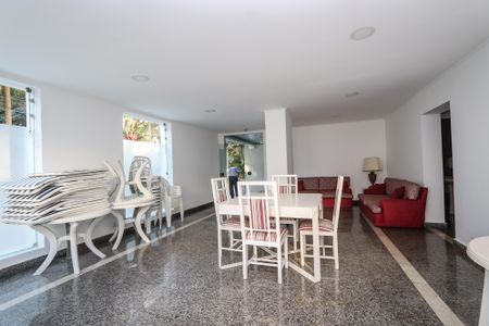 Apartamento à venda com 90m², 3 quartos e 1 vaga Apartamento à venda com 90m², 3 quartos e 1 vagaÁrea comum - Salão de festas