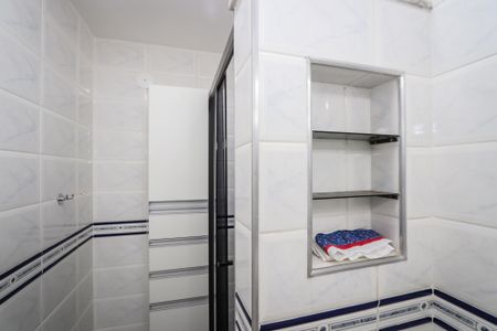 Apartamento à venda com 90m², 3 quartos e 1 vaga Apartamento à venda com 90m², 3 quartos e 1 vagaBanheiro