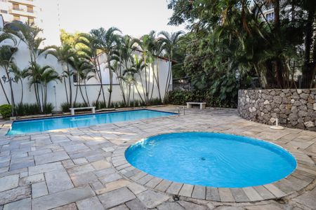 Apartamento à venda com 90m², 3 quartos e 1 vaga Apartamento à venda com 90m², 3 quartos e 1 vagaÁrea comum - Piscina