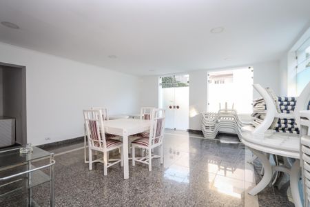 Apartamento à venda com 90m², 3 quartos e 1 vaga Apartamento à venda com 90m², 3 quartos e 1 vagaÁrea comum - Salão de festas