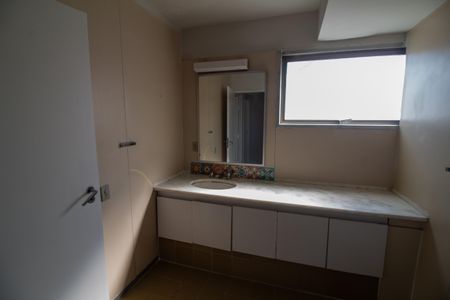 Apartamento à venda com 96m², 2 quartos e 1 vagaBanheiro