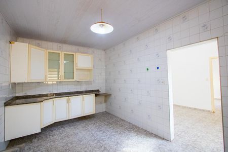 Casa para alugar com 50m², 1 quarto e 2 vagasCozinha