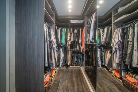 Apartamento à venda com 248m², 3 quartos e 5 vagasSuíte 2 - Closet Senhora