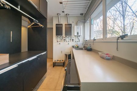 Apartamento à venda com 248m², 3 quartos e 5 vagasÁrea de Serviço