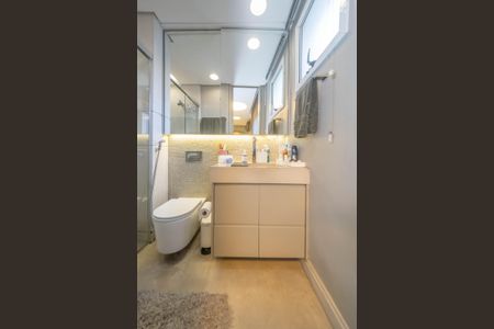 Apartamento à venda com 248m², 3 quartos e 5 vagasBanheiro da Suíte 1