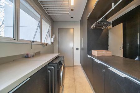 Apartamento à venda com 248m², 3 quartos e 5 vagasÁrea de Serviço