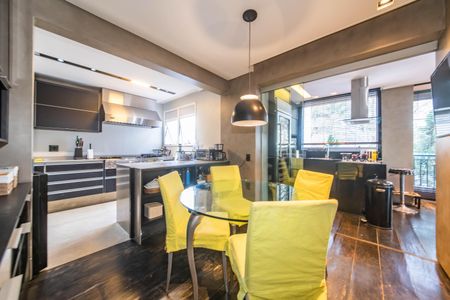 Apartamento à venda com 248m², 3 quartos e 5 vagasCopa