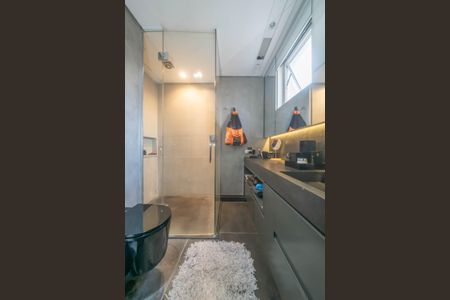 Apartamento à venda com 248m², 3 quartos e 5 vagasBanheiro da Suíte 2