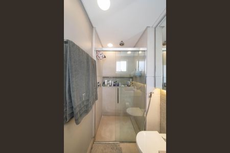 Apartamento à venda com 248m², 3 quartos e 5 vagasBanheiro da Suíte 1