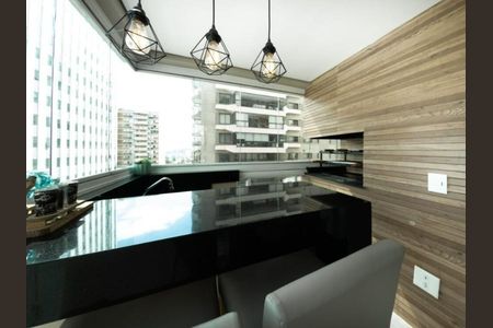 Apartamento à venda com 253m², 3 quartos e 4 vagasFoto 13