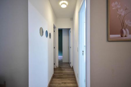 Apartamento à venda com 55m², 2 quartos e 1 vaga Apartamento à venda com 55m², 2 quartos e 1 vagaCorredor
