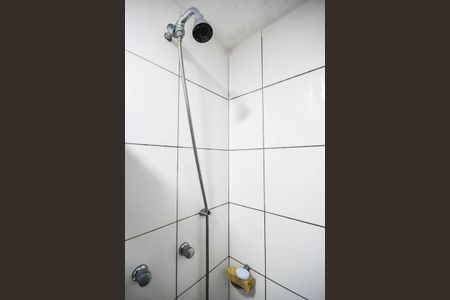 Apartamento à venda com 55m², 2 quartos e 1 vaga Apartamento à venda com 55m², 2 quartos e 1 vagaChuveiro do Banheiro