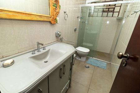 Casa à venda com 324m², 3 quartos e 2 vagasBanheiro 2