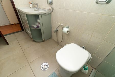 Casa à venda com 324m², 3 quartos e 2 vagasBanheiro 2