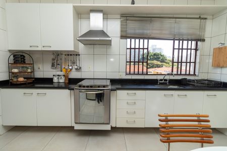 Casa à venda com 324m², 3 quartos e 2 vagasCozinha