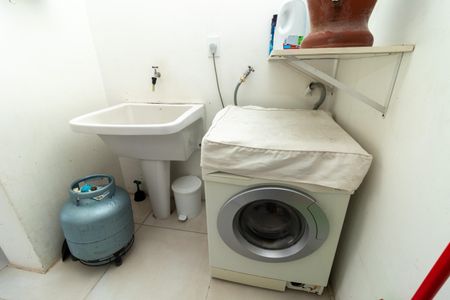 Casa à venda com 324m², 3 quartos e 2 vagasÁrea de Serviço