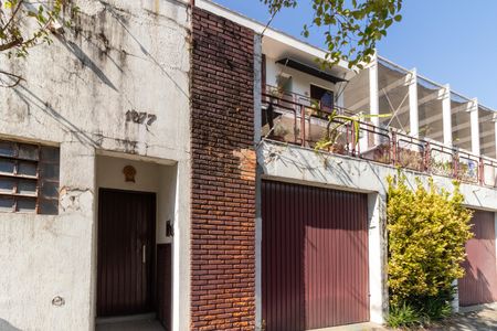 Casa à venda com 324m², 3 quartos e 2 vagasFachada