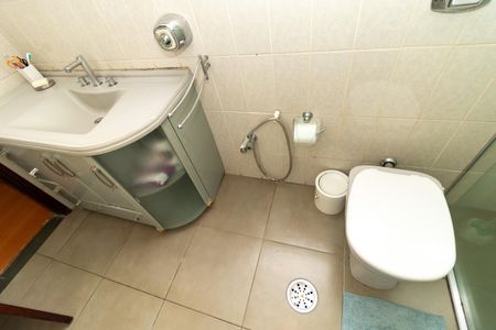 Casa à venda com 324m², 3 quartos e 2 vagasBanheiro 2