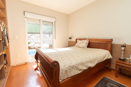 Casa à venda com 324m², 3 quartos e 2 vagasSuíte