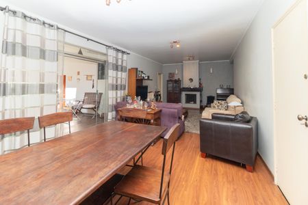 Casa à venda com 324m², 3 quartos e 2 vagasSala 2