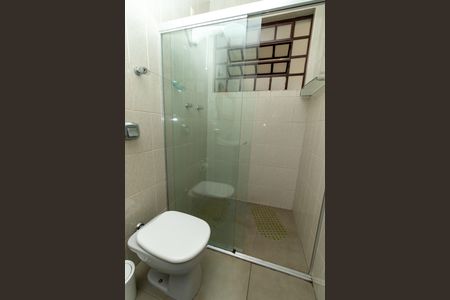 Casa à venda com 324m², 3 quartos e 2 vagasBanheiro 2