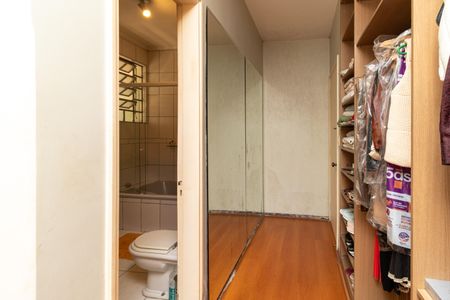 Casa à venda com 324m², 3 quartos e 2 vagasCloset da Suíte