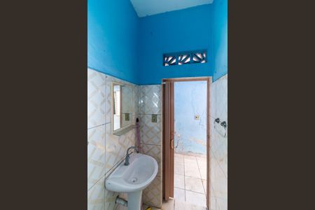 Casa à venda com 200m², 5 quartos e 2 vagasCasa 1 Banheiro