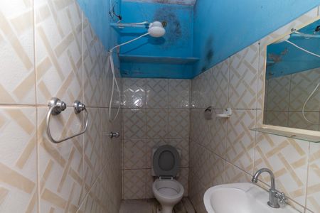 Casa à venda com 200m², 5 quartos e 2 vagasCasa 1 Banheiro