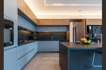 Casa à venda com 1200m², 5 quartos e 7 vagasFoto 06