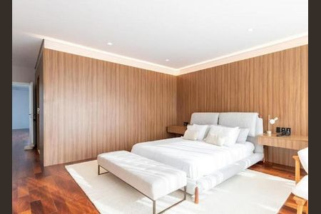 Casa à venda com 1200m², 5 quartos e 7 vagasFoto 05