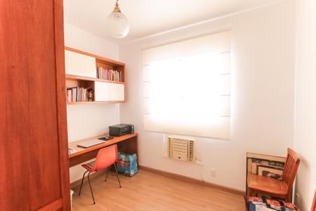 Apartamento à venda com 80m², 2 quartos e 1 vagaQuarto 2