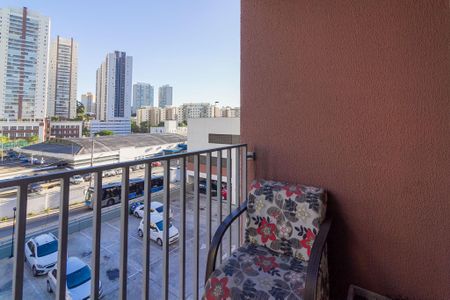 Apartamento à venda com 61m², 2 quartos e 1 vagaVaranda