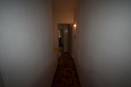 Casa à venda com 104m², 2 quartos e 2 vagasCorredor