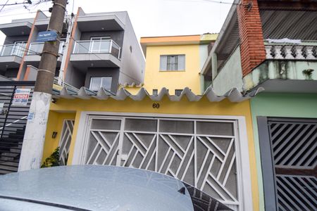 Casa à venda com 104m², 2 quartos e 2 vagasFachada