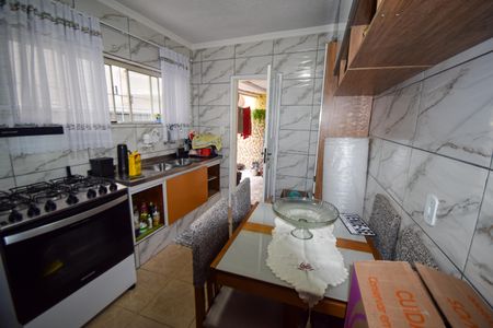 Casa à venda com 104m², 2 quartos e 2 vagasCozinha