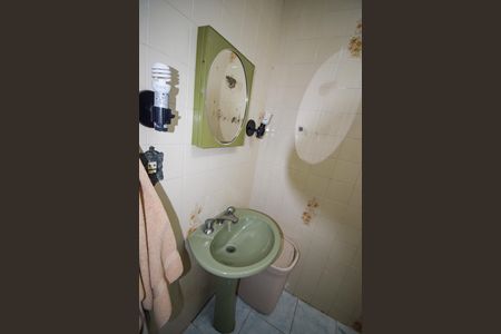 Casa à venda com 104m², 2 quartos e 2 vagasBanheiro 2