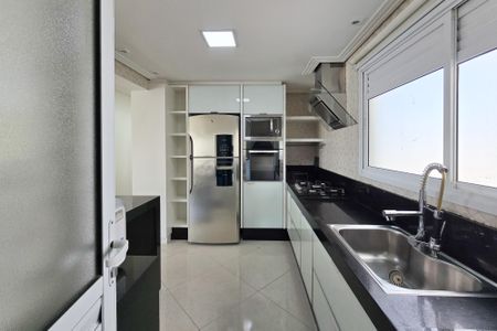 Apartamento para alugar com 107m², 2 quartos e 2 vagasCozinha