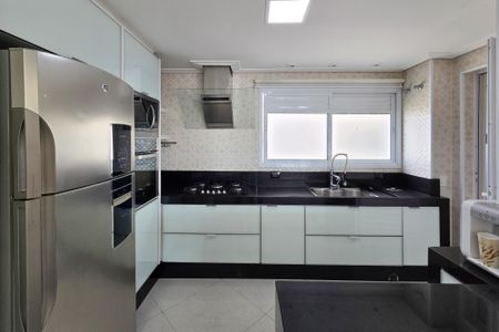 Apartamento para alugar com 107m², 2 quartos e 2 vagasCozinha