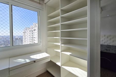 Apartamento para alugar com 107m², 2 quartos e 2 vagasCloset