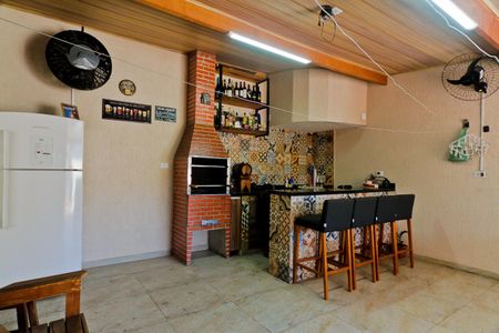 Casa à venda com 157m², 3 quartos e 2 vagasÁrea externa