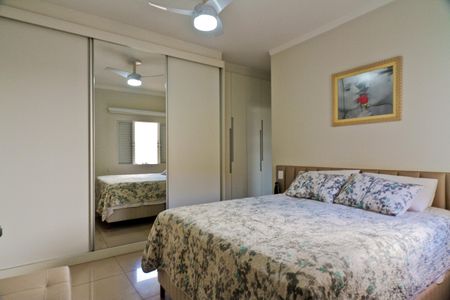 Casa à venda com 157m², 3 quartos e 2 vagasSuíte