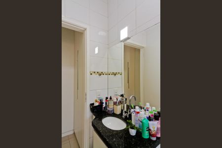 Casa à venda com 157m², 3 quartos e 2 vagasBanheiro da Suíte